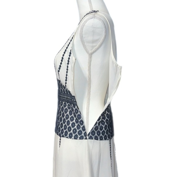 Ryu - Sheer Crocheted Appliqué Party Dress - Size Small - Picture 6 of 9